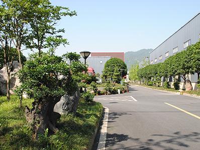 春盛藥業(yè)廠區(qū)內(nèi)景